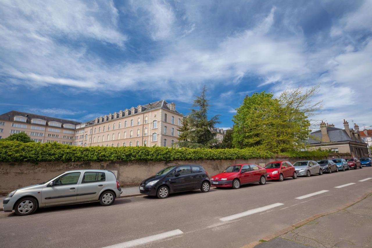 Appartement Climatise 100M2 7Mn Centre Ville Garage 5Pieces 5 Adultes Bebe Arrivee Autonome Dijon Kültér fotó