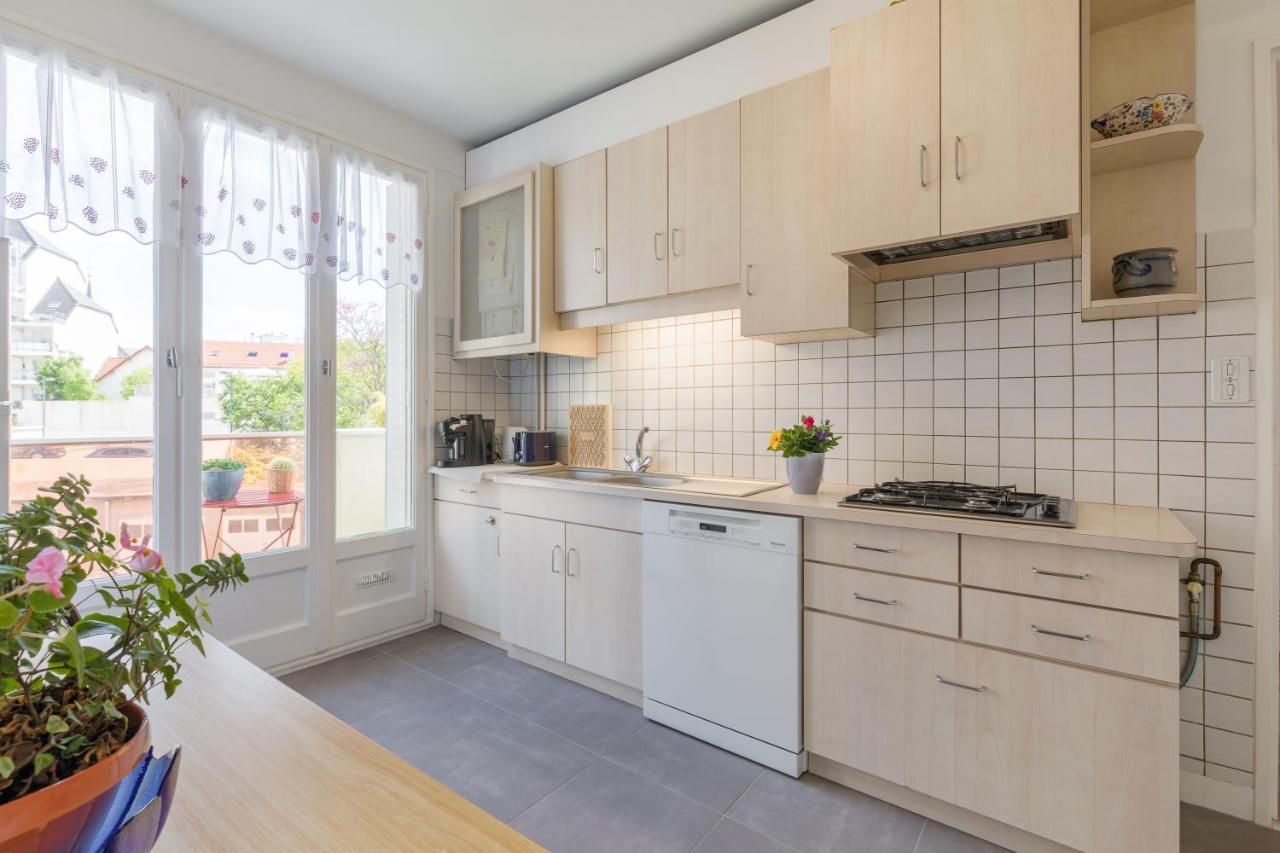 Appartement Climatise 100M2 7Mn Centre Ville Garage 5Pieces 5 Adultes Bebe Arrivee Autonome Dijon Kültér fotó